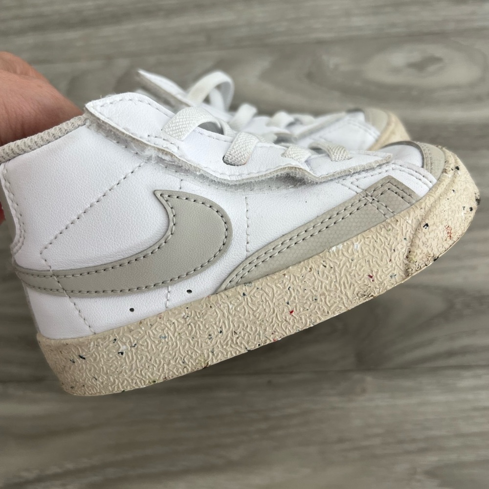 Nike toddler 6c sneakers